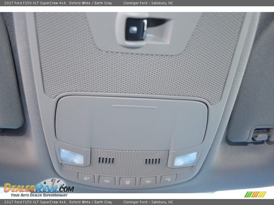 2017 Ford F150 XLT SuperCrew 4x4 Oxford White / Earth Gray Photo #19