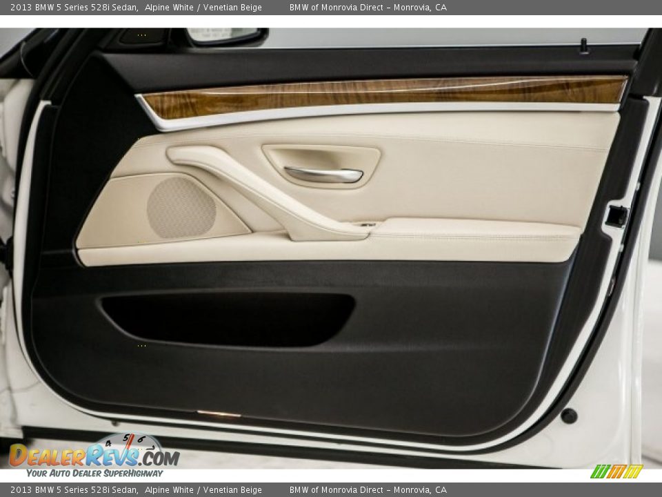 2013 BMW 5 Series 528i Sedan Alpine White / Venetian Beige Photo #27