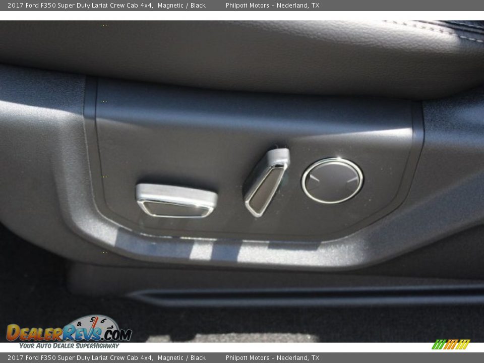 2017 Ford F350 Super Duty Lariat Crew Cab 4x4 Magnetic / Black Photo #11
