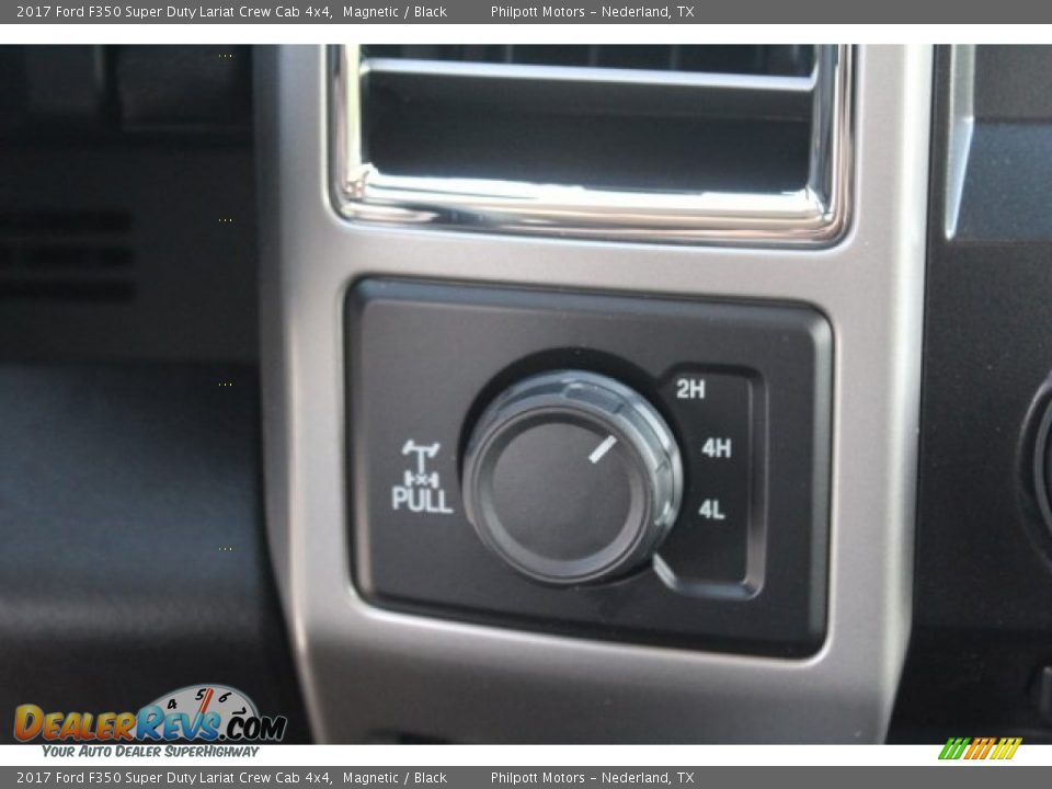 2017 Ford F350 Super Duty Lariat Crew Cab 4x4 Magnetic / Black Photo #15