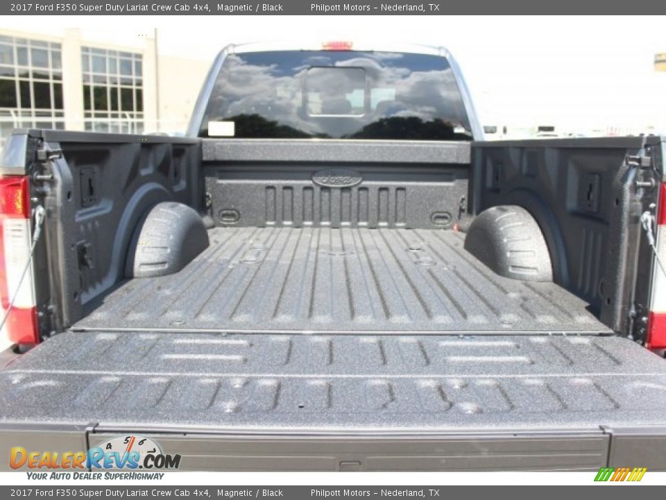 2017 Ford F350 Super Duty Lariat Crew Cab 4x4 Magnetic / Black Photo #23