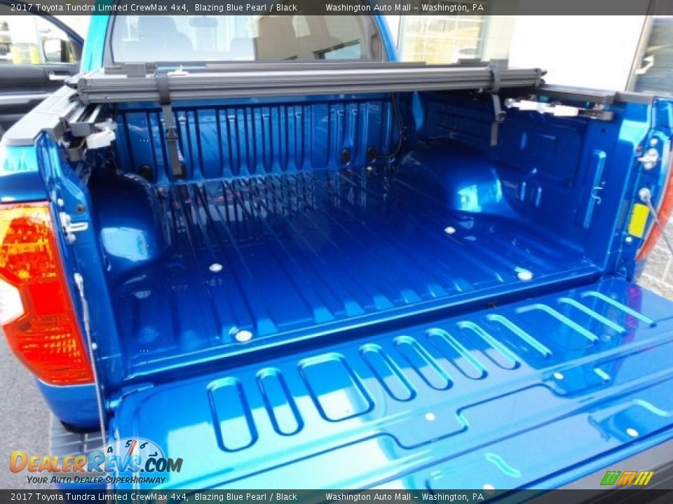 2017 Toyota Tundra Limited CrewMax 4x4 Blazing Blue Pearl / Black Photo #9
