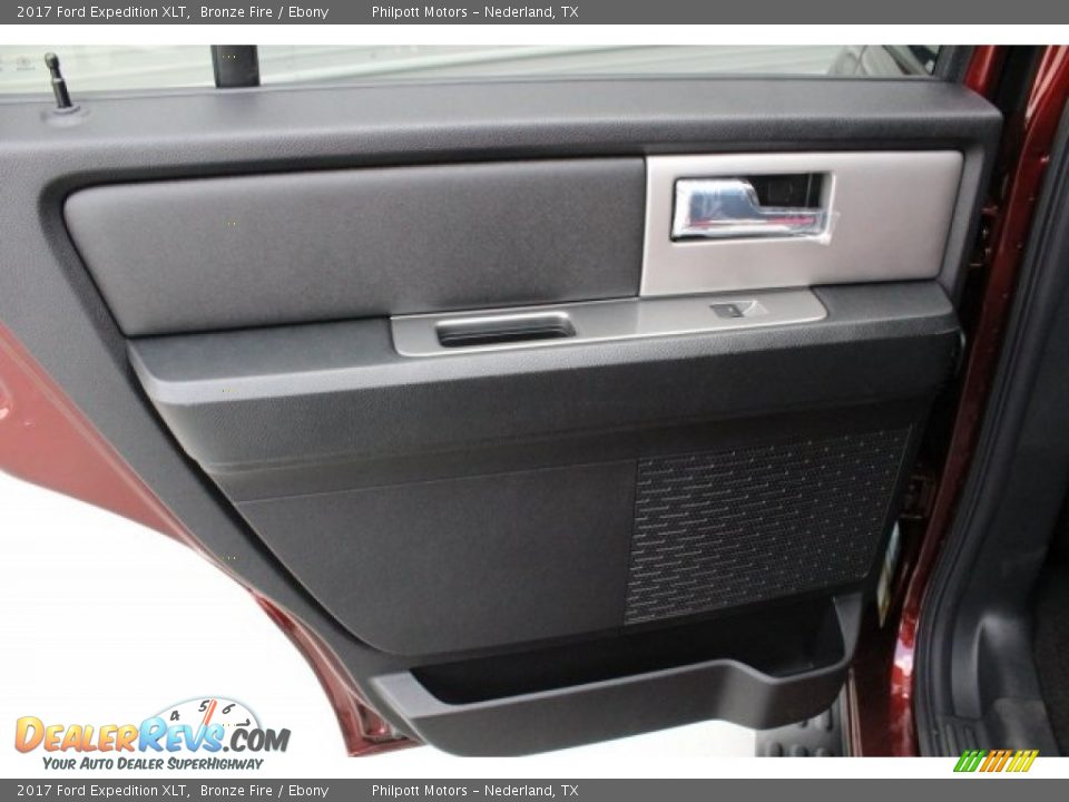 2017 Ford Expedition XLT Bronze Fire / Ebony Photo #17