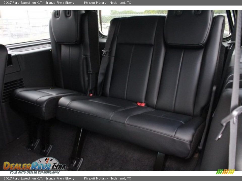 2017 Ford Expedition XLT Bronze Fire / Ebony Photo #18