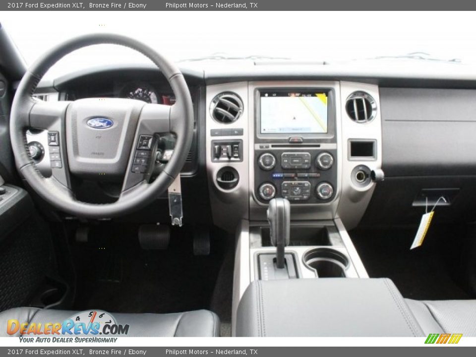 2017 Ford Expedition XLT Bronze Fire / Ebony Photo #20
