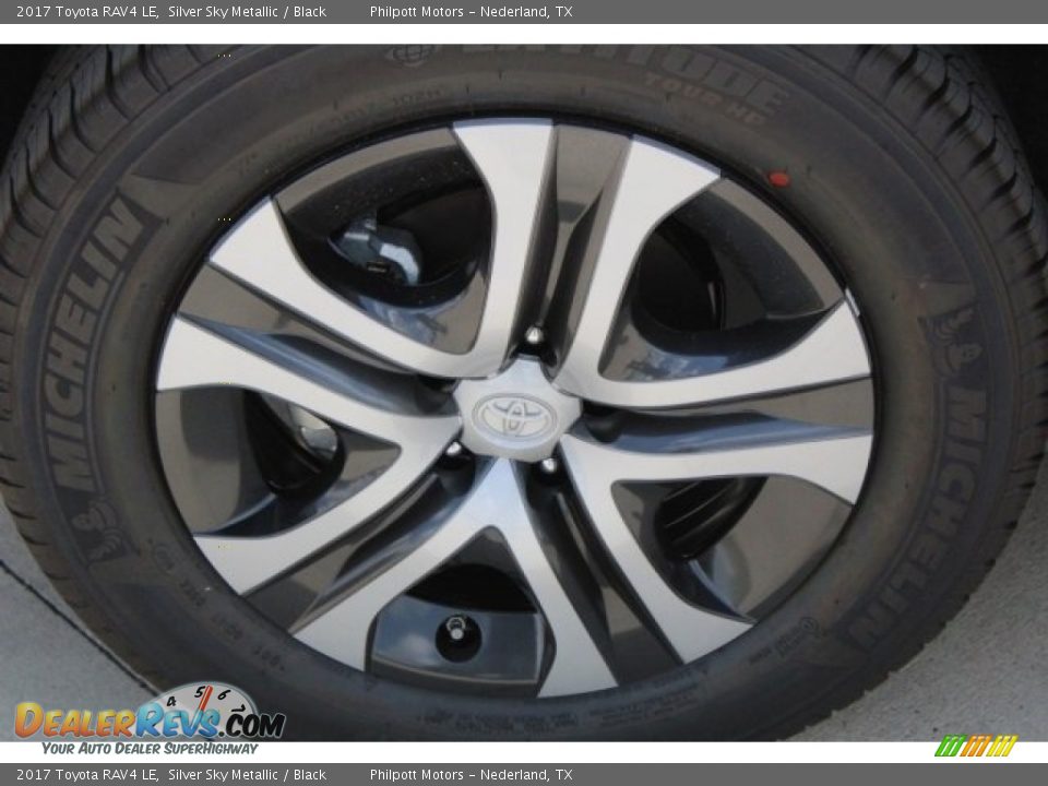 2017 Toyota RAV4 LE Silver Sky Metallic / Black Photo #5