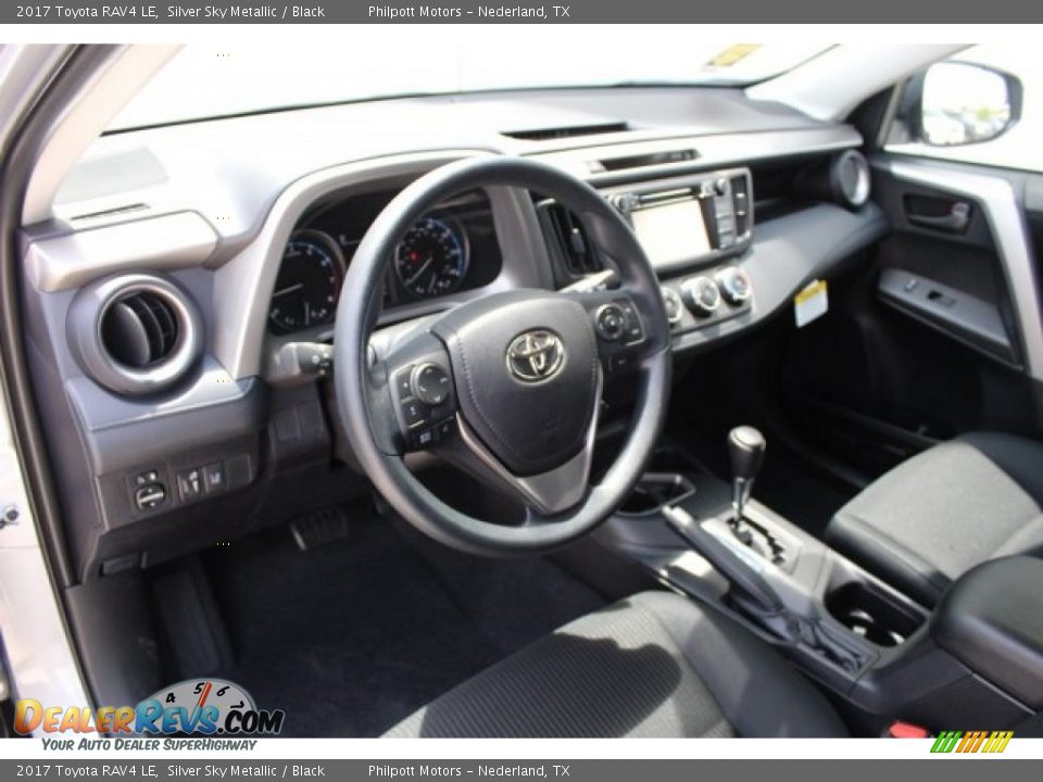 2017 Toyota RAV4 LE Silver Sky Metallic / Black Photo #9