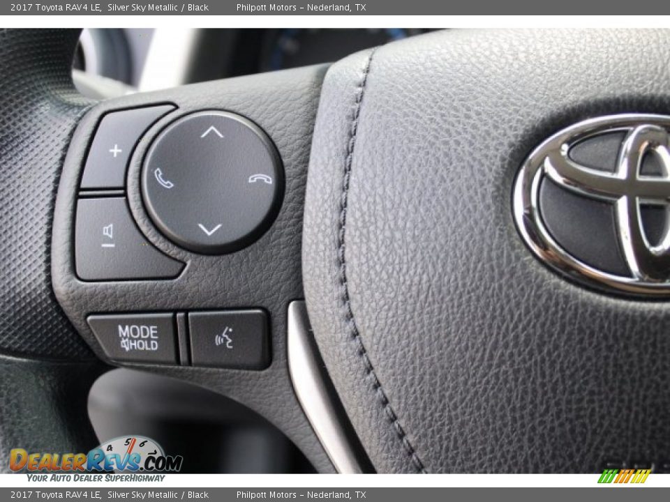 2017 Toyota RAV4 LE Silver Sky Metallic / Black Photo #15