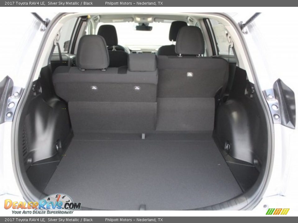 2017 Toyota RAV4 LE Silver Sky Metallic / Black Photo #22