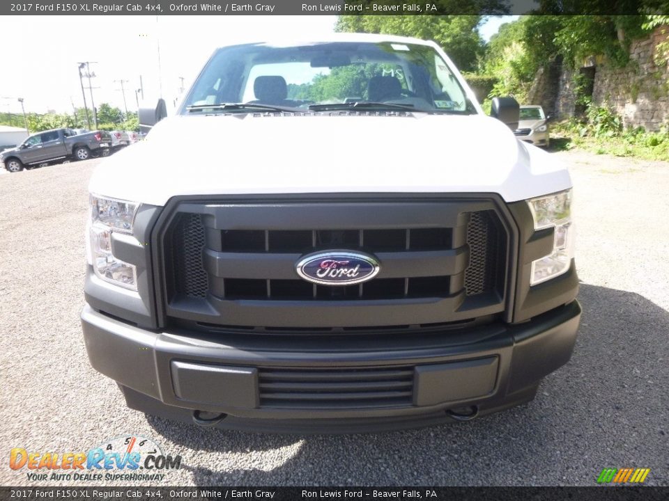 2017 Ford F150 XL Regular Cab 4x4 Oxford White / Earth Gray Photo #9
