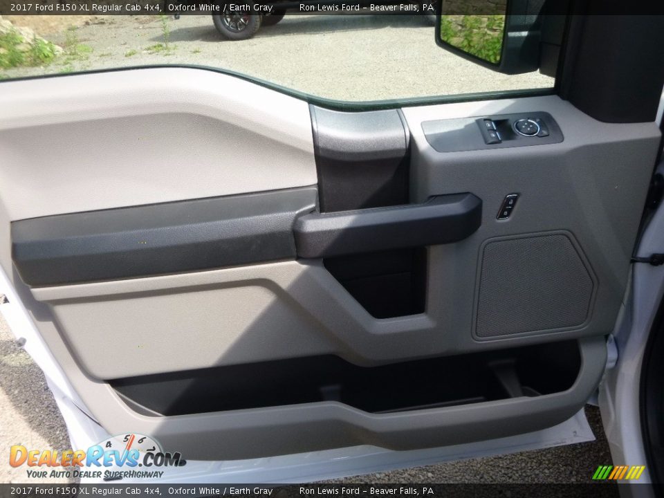 2017 Ford F150 XL Regular Cab 4x4 Oxford White / Earth Gray Photo #14