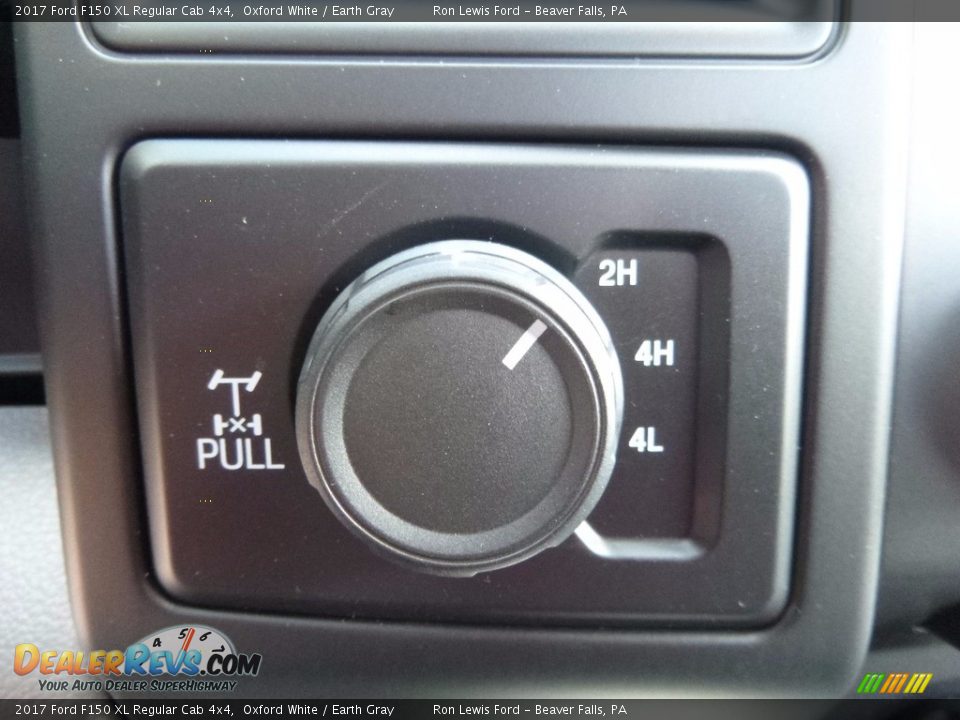 2017 Ford F150 XL Regular Cab 4x4 Oxford White / Earth Gray Photo #18