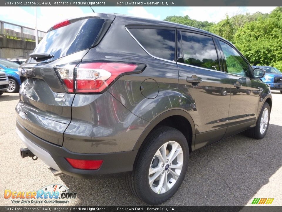 2017 Ford Escape SE 4WD Magnetic / Medium Light Stone Photo #2