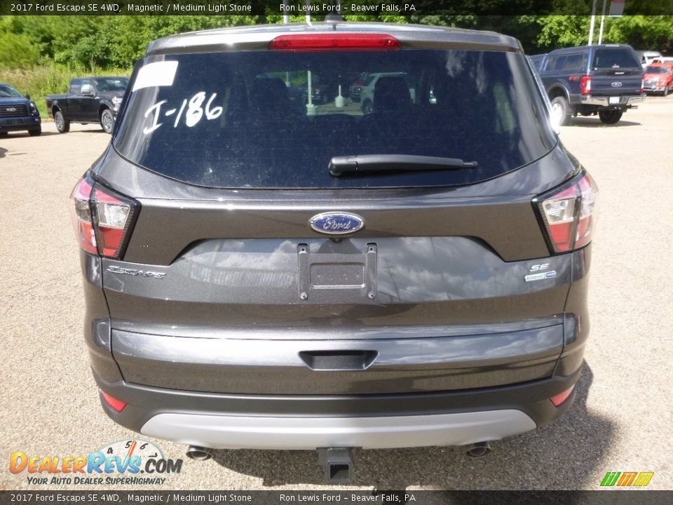 2017 Ford Escape SE 4WD Magnetic / Medium Light Stone Photo #3