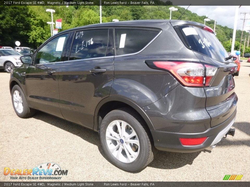 2017 Ford Escape SE 4WD Magnetic / Medium Light Stone Photo #5