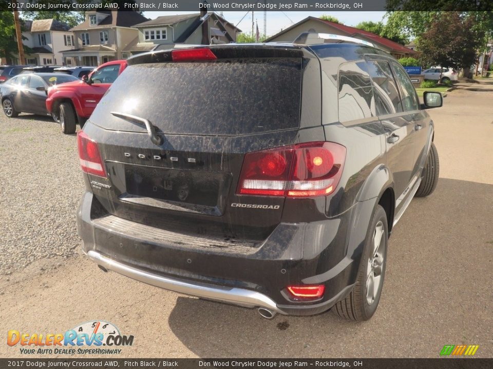 2017 Dodge Journey Crossroad AWD Pitch Black / Black Photo #7