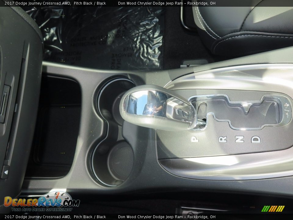 2017 Dodge Journey Crossroad AWD Pitch Black / Black Photo #12