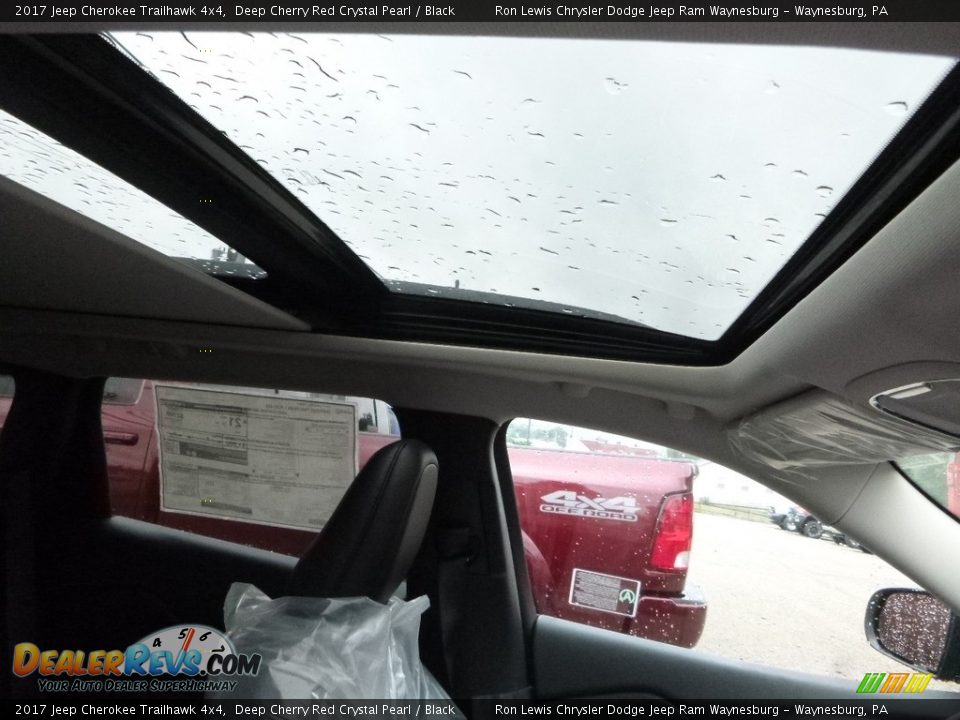 2017 Jeep Cherokee Trailhawk 4x4 Deep Cherry Red Crystal Pearl / Black Photo #10