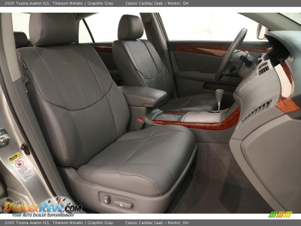 2005 Toyota Avalon XLS Titanium Metallic / Graphite Gray Photo #15