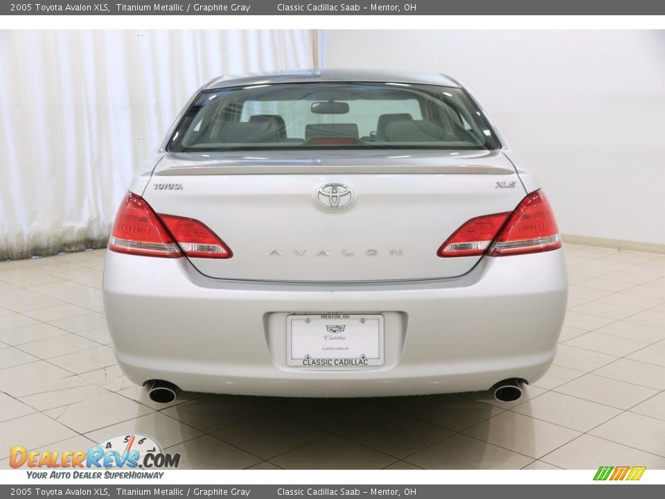 2005 Toyota Avalon XLS Titanium Metallic / Graphite Gray Photo #19