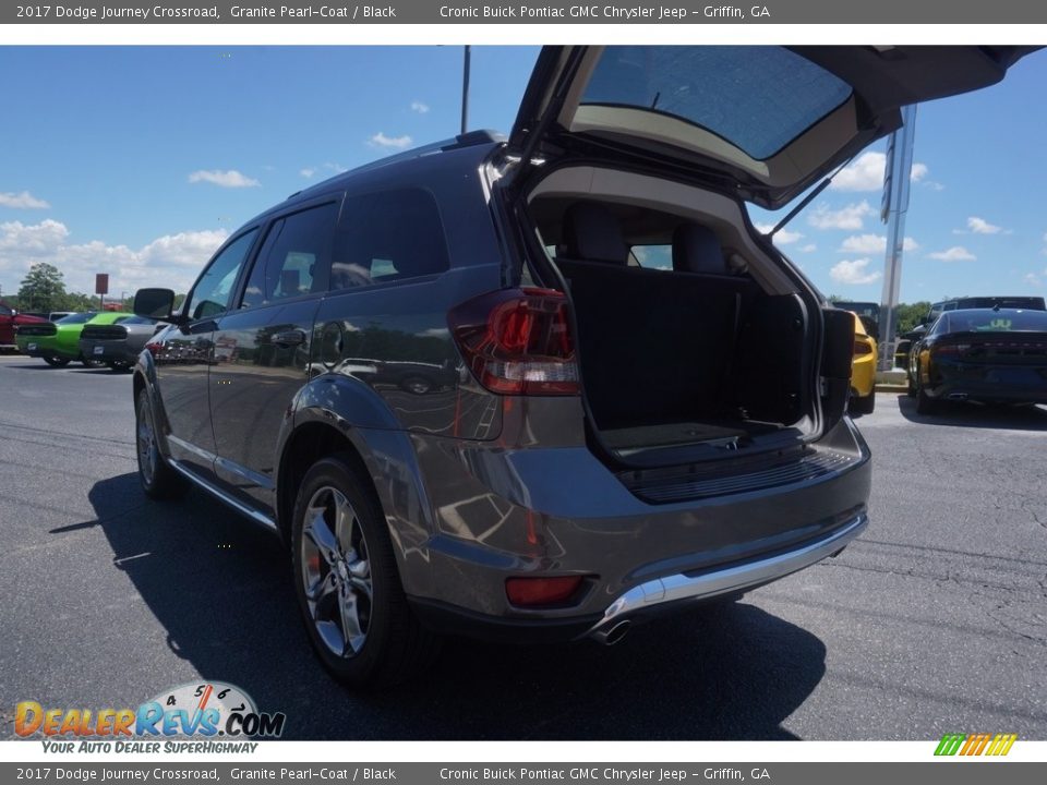 2017 Dodge Journey Crossroad Granite Pearl-Coat / Black Photo #17