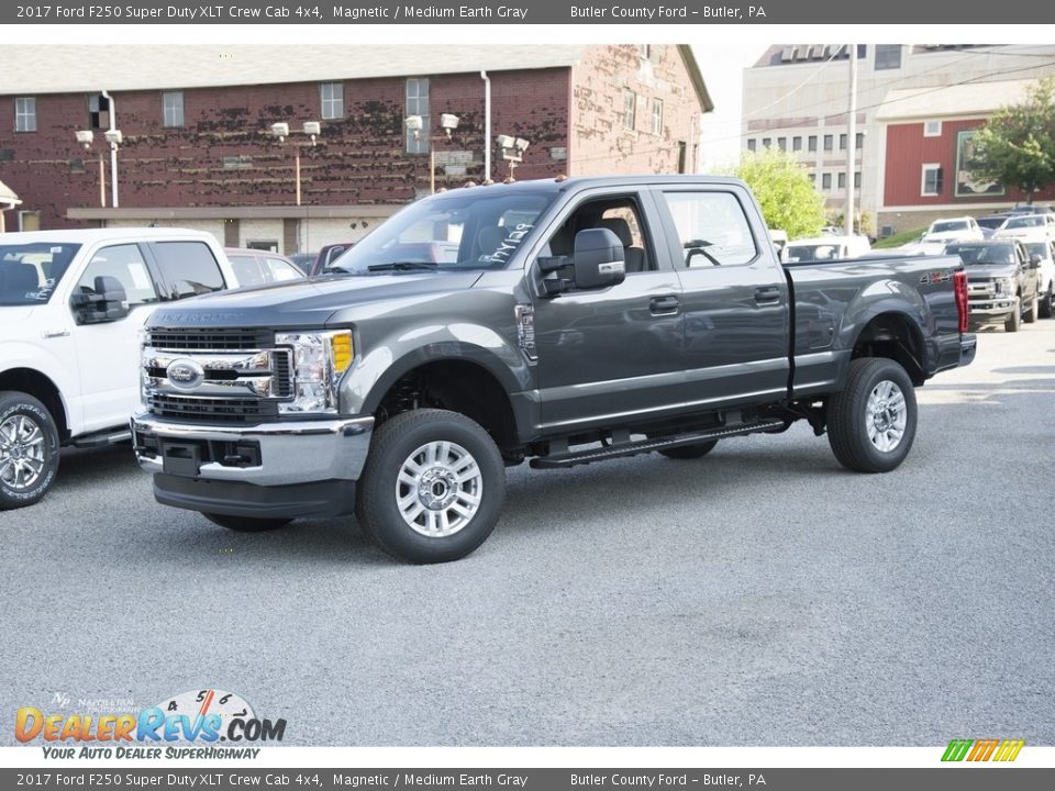 2017 Ford F250 Super Duty XLT Crew Cab 4x4 Magnetic / Medium Earth Gray Photo #1