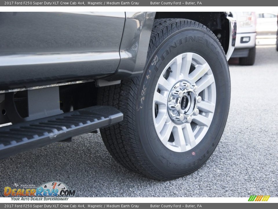 2017 Ford F250 Super Duty XLT Crew Cab 4x4 Magnetic / Medium Earth Gray Photo #6