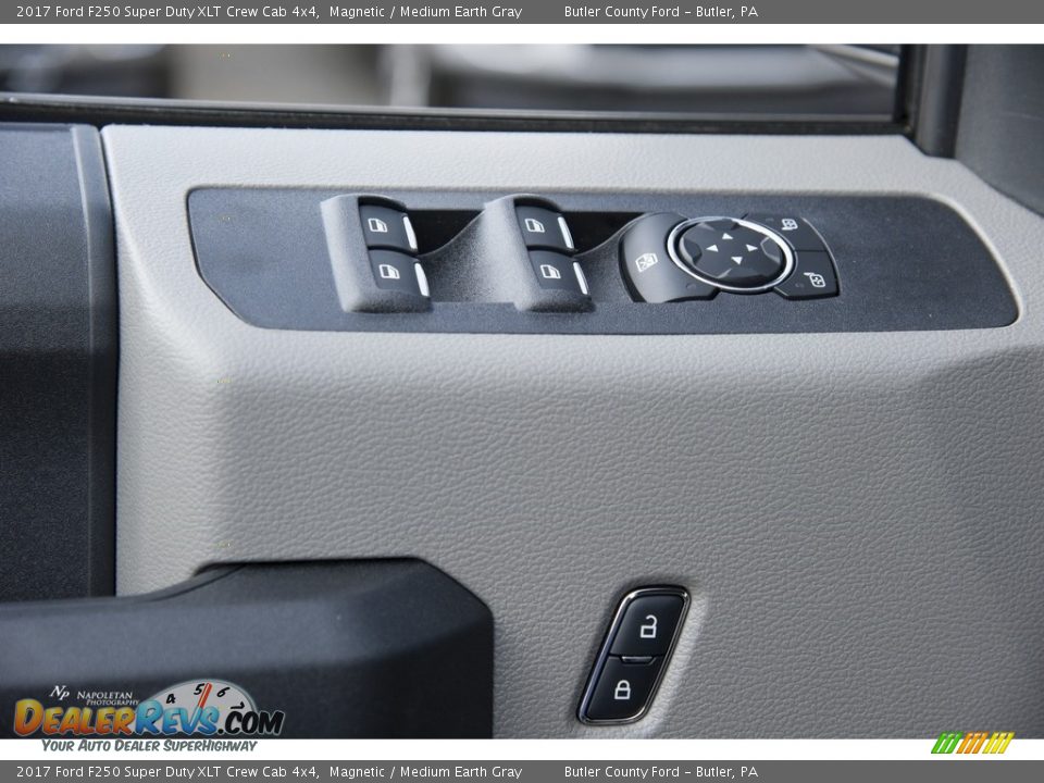 2017 Ford F250 Super Duty XLT Crew Cab 4x4 Magnetic / Medium Earth Gray Photo #7