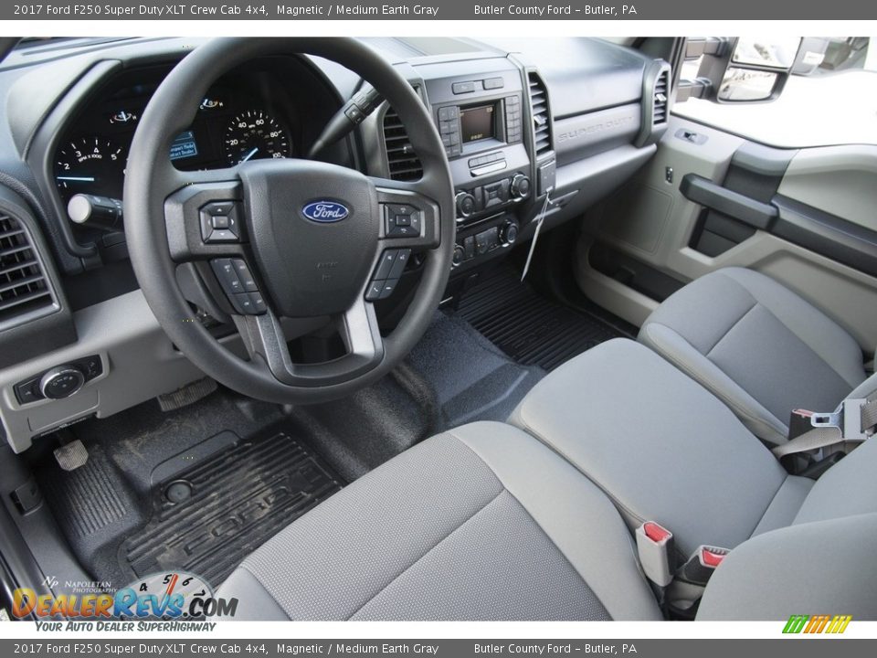 2017 Ford F250 Super Duty XLT Crew Cab 4x4 Magnetic / Medium Earth Gray Photo #8