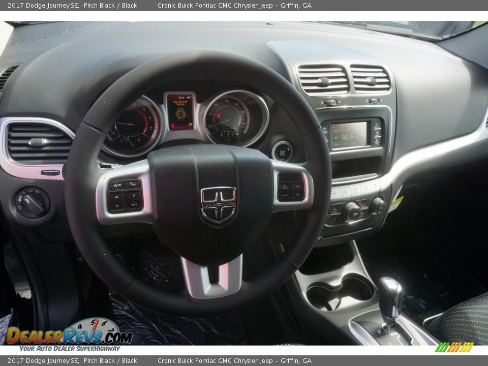 2017 Dodge Journey SE Pitch Black / Black Photo #10