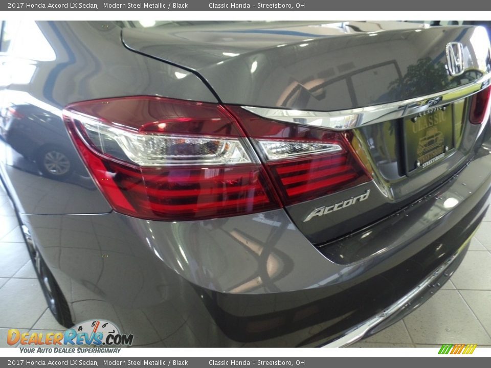 2017 Honda Accord LX Sedan Modern Steel Metallic / Black Photo #4