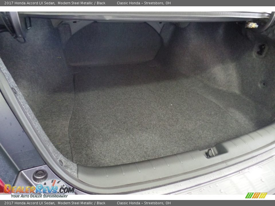 2017 Honda Accord LX Sedan Modern Steel Metallic / Black Photo #13