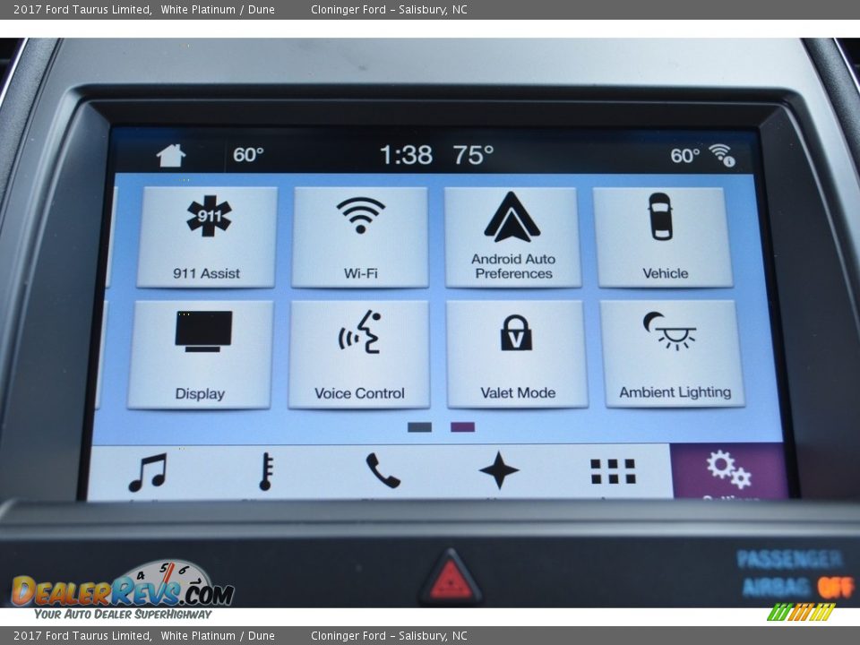 2017 Ford Taurus Limited White Platinum / Dune Photo #14