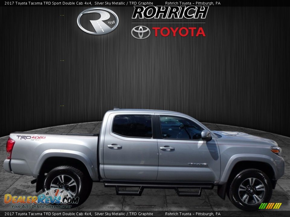 2017 Toyota Tacoma TRD Sport Double Cab 4x4 Silver Sky Metallic / TRD Graphite Photo #2