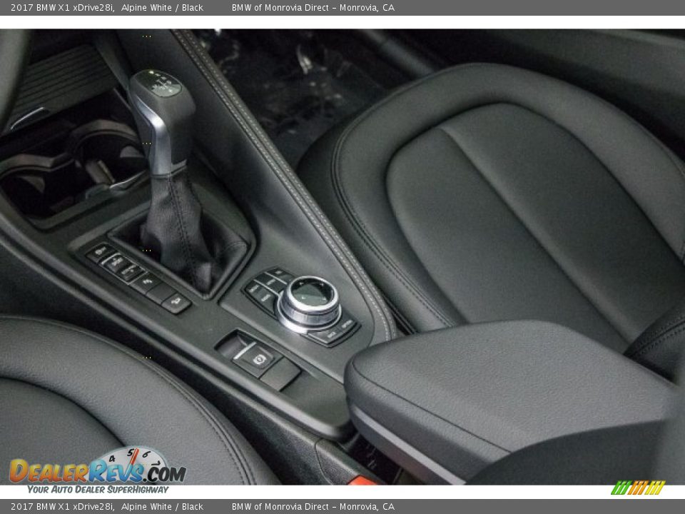 2017 BMW X1 xDrive28i Alpine White / Black Photo #7