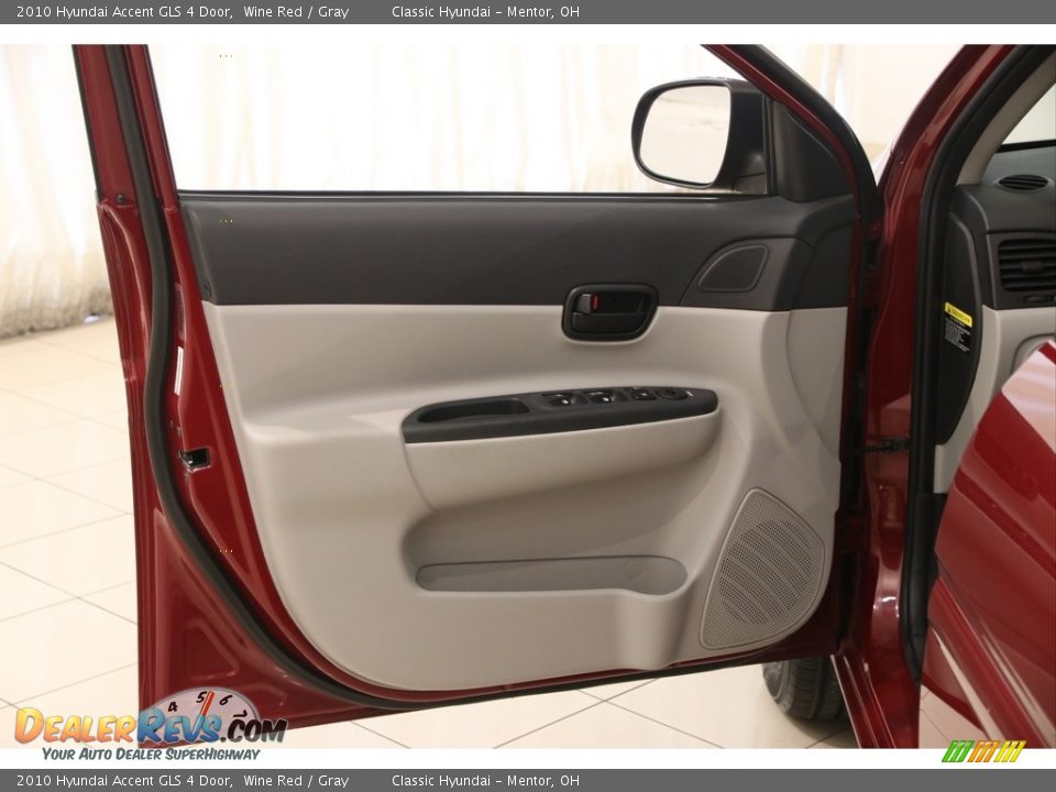 2010 Hyundai Accent GLS 4 Door Wine Red / Gray Photo #4