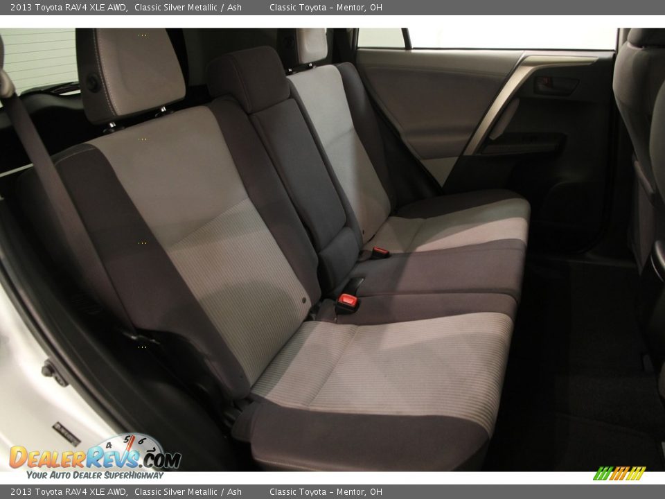 2013 Toyota RAV4 XLE AWD Classic Silver Metallic / Ash Photo #14