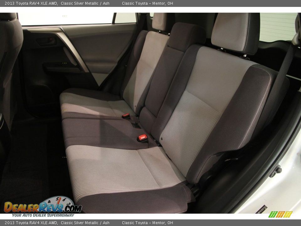 2013 Toyota RAV4 XLE AWD Classic Silver Metallic / Ash Photo #15