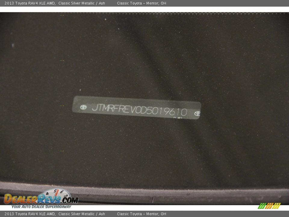 2013 Toyota RAV4 XLE AWD Classic Silver Metallic / Ash Photo #18