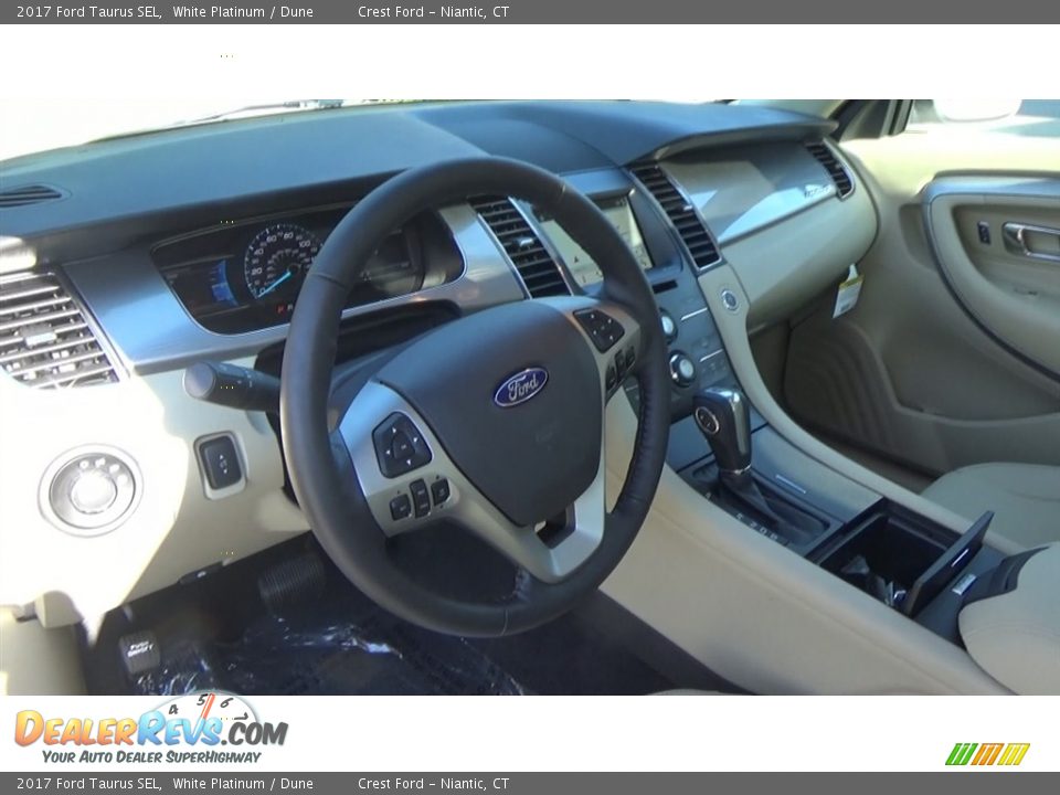 2017 Ford Taurus SEL White Platinum / Dune Photo #11