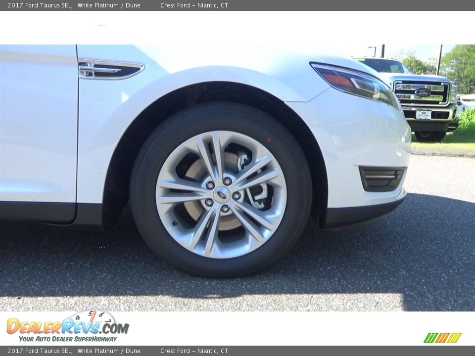 2017 Ford Taurus SEL White Platinum / Dune Photo #26