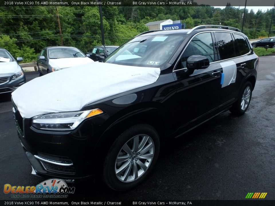Front 3/4 View of 2018 Volvo XC90 T6 AWD Momentum Photo #5