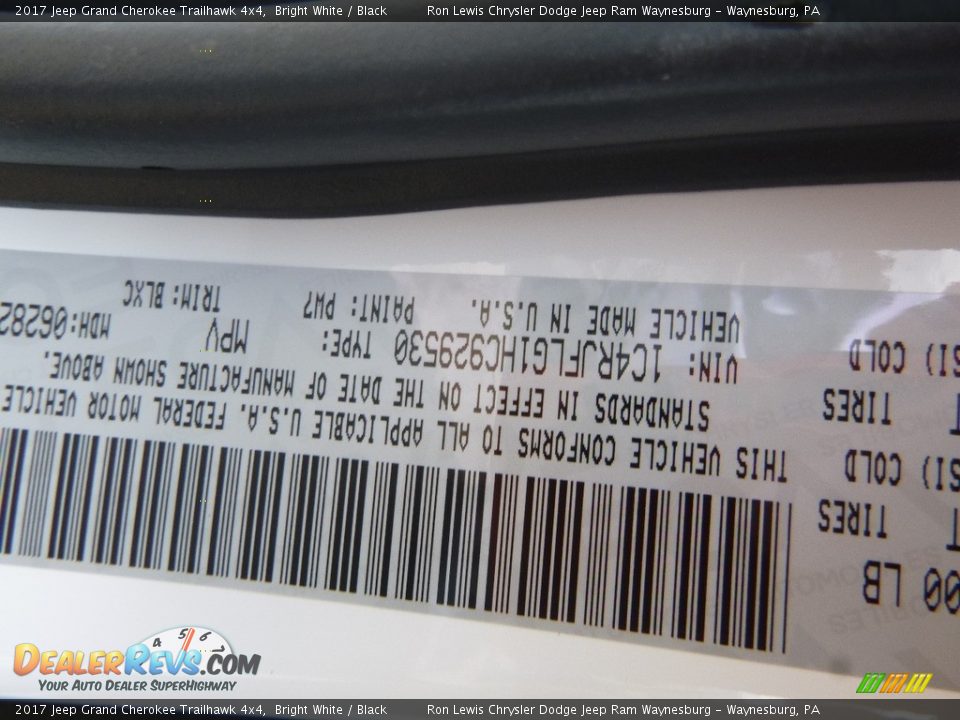 2017 Jeep Grand Cherokee Trailhawk 4x4 Bright White / Black Photo #13