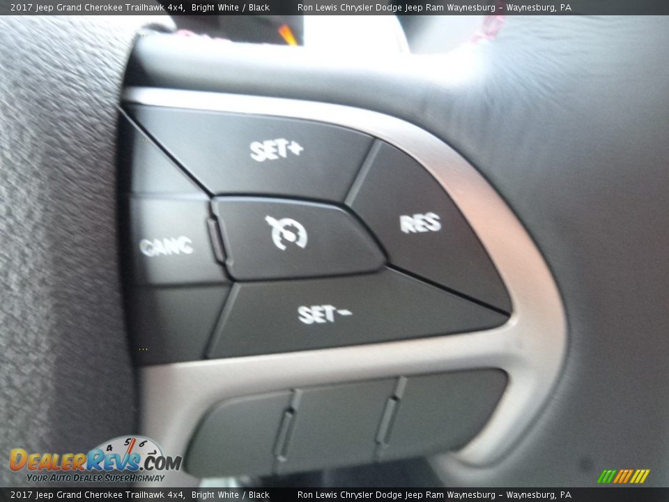 2017 Jeep Grand Cherokee Trailhawk 4x4 Bright White / Black Photo #18