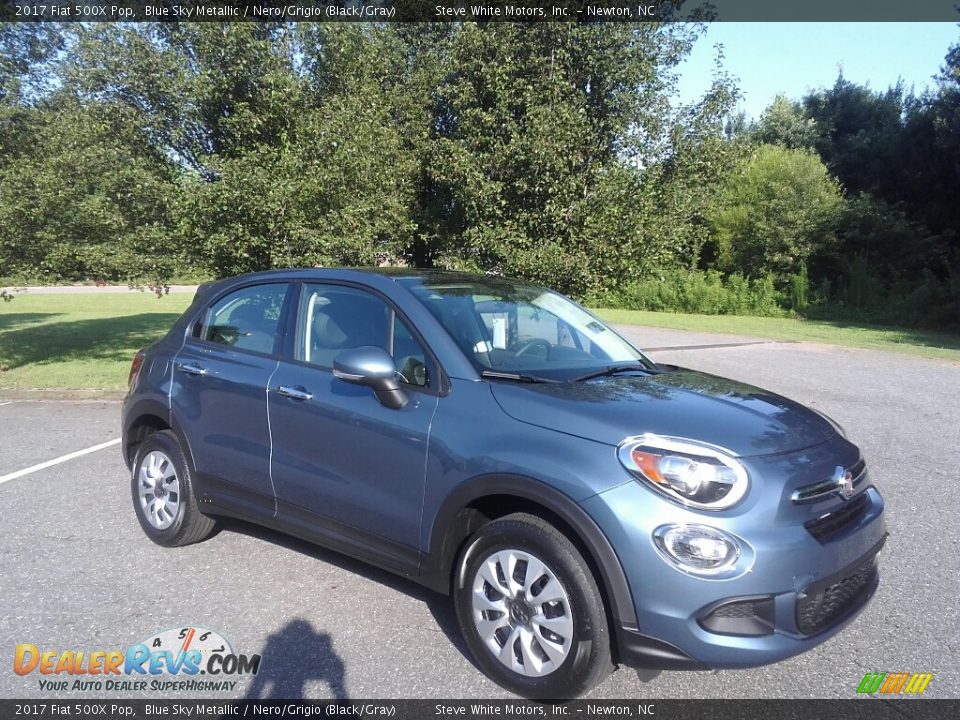 Front 3/4 View of 2017 Fiat 500X Pop Photo #4