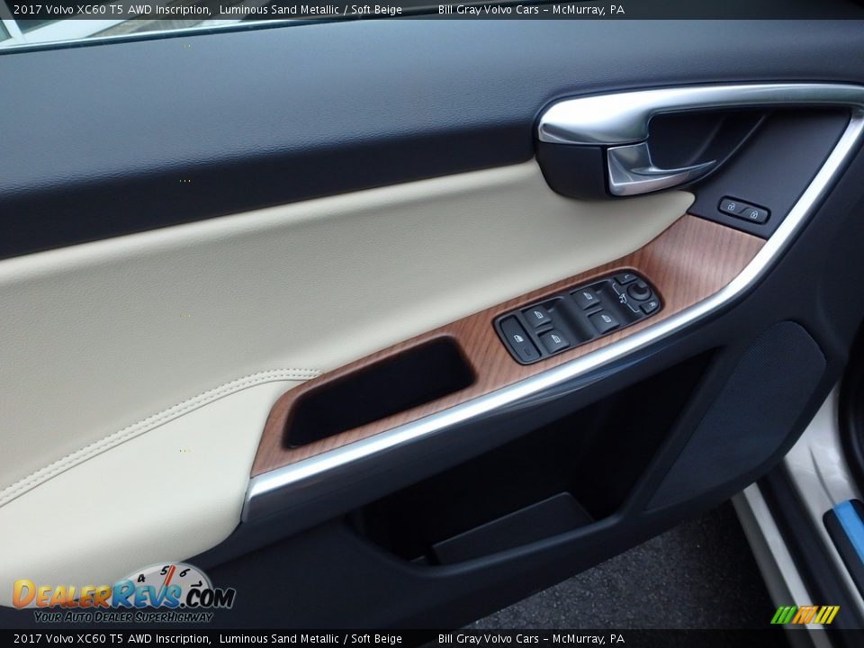 Door Panel of 2017 Volvo XC60 T5 AWD Inscription Photo #10