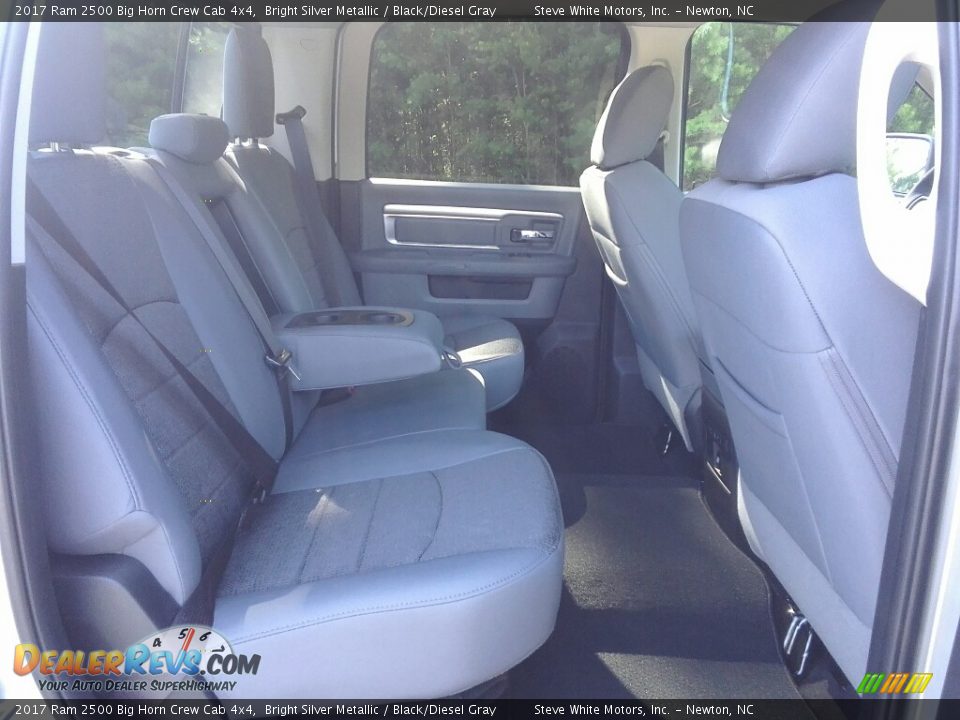 2017 Ram 2500 Big Horn Crew Cab 4x4 Bright Silver Metallic / Black/Diesel Gray Photo #14