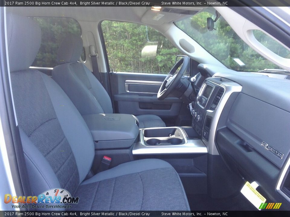 2017 Ram 2500 Big Horn Crew Cab 4x4 Bright Silver Metallic / Black/Diesel Gray Photo #15