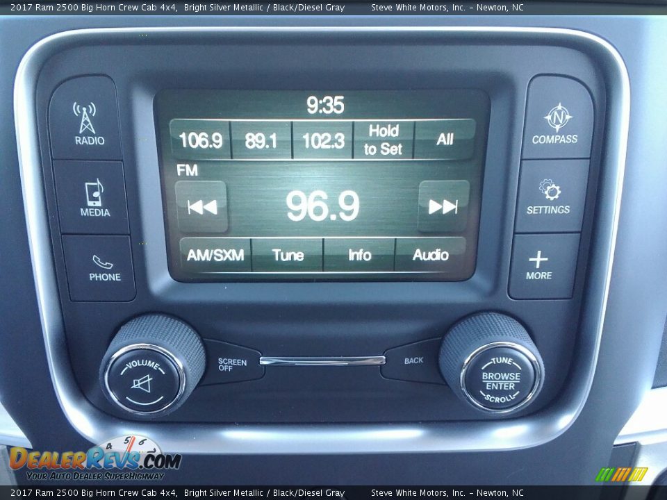 2017 Ram 2500 Big Horn Crew Cab 4x4 Bright Silver Metallic / Black/Diesel Gray Photo #20