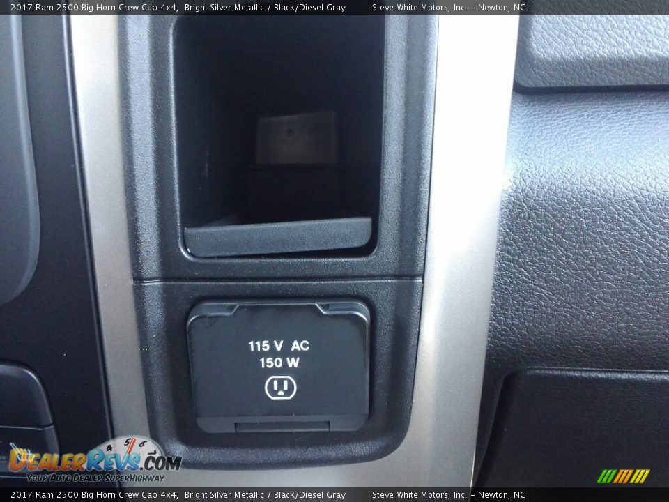 2017 Ram 2500 Big Horn Crew Cab 4x4 Bright Silver Metallic / Black/Diesel Gray Photo #23